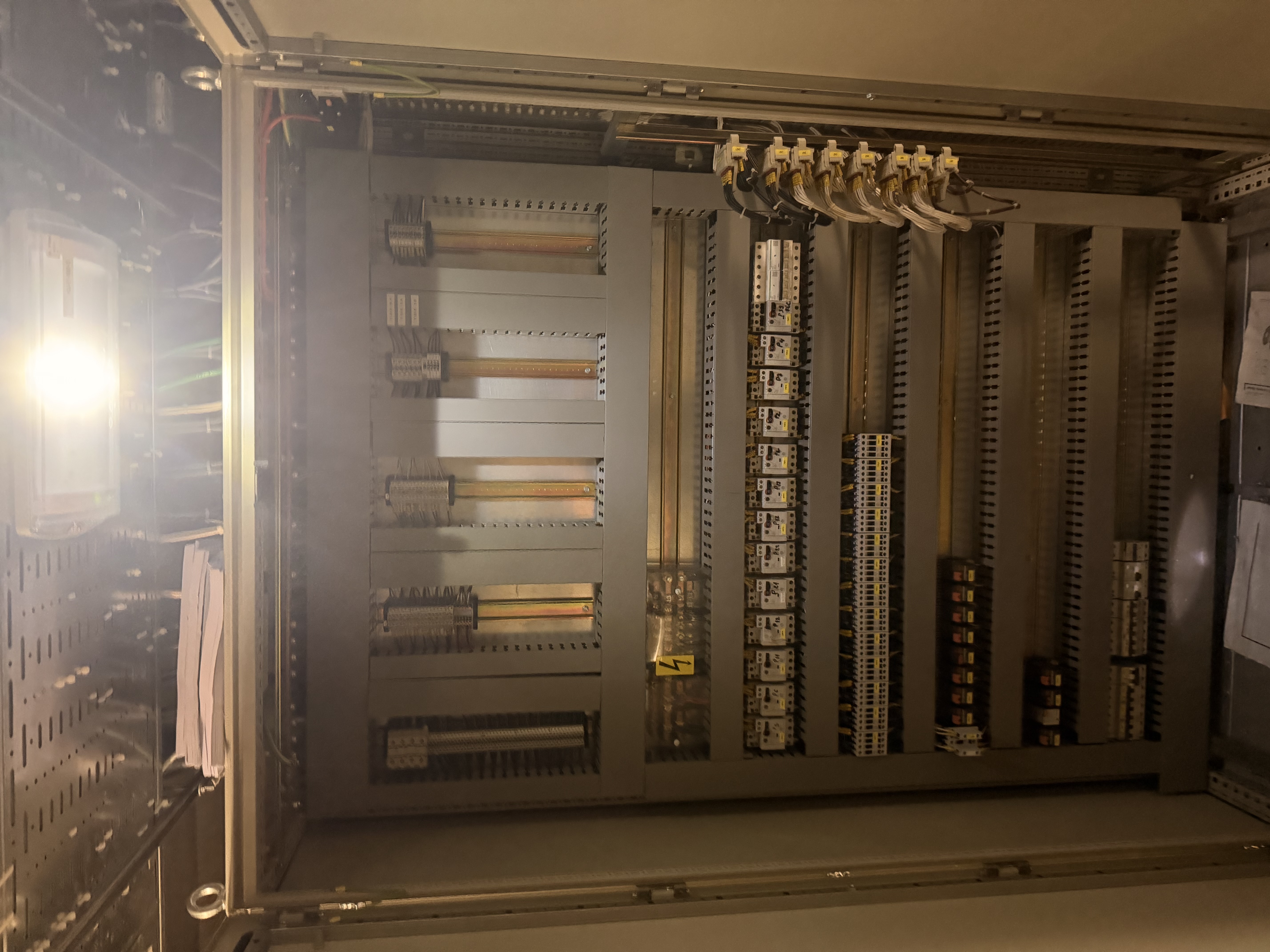 Tableau de commande électrique